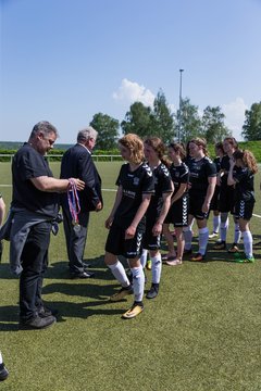 Bild 61 - B-Juniorinnen Pokalfinale SV Henstedt Ulzburg - SG Holstein Sued : 2:0